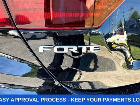 Used 2024 Kia Forte LXS FWD image 30