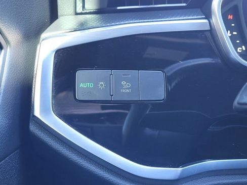 Used 2020 Audi Q3 2.0T Premium Plus w/ Premium Plus Package image 29