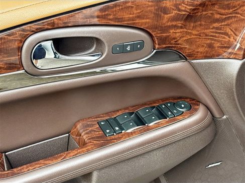 Used 2016 Buick Enclave Premium w/ Experience Buick Package image 18