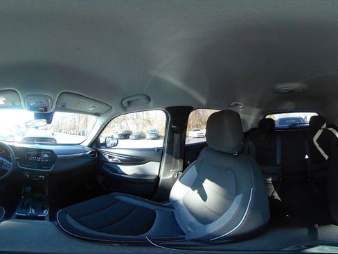 Used 2025 Chevrolet TrailBlazer LT image 36