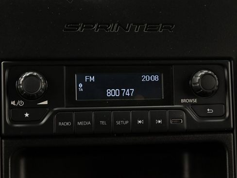 Used 2022 Mercedes-Benz Sprinter 2500 image 32