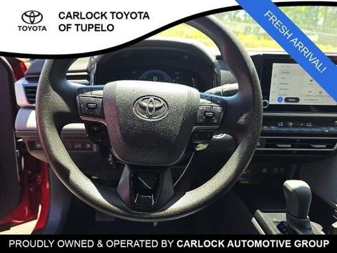Used 2025 Toyota Camry LE FWD image 8