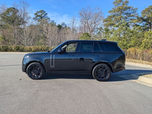 New 2026 Land Rover Range Rover SE image 8