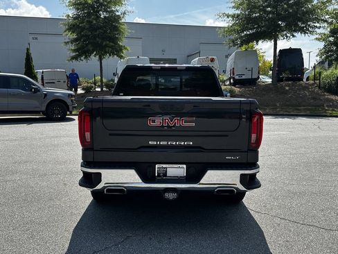 Used 2023 GMC Sierra 1500 SLT w/ SLT Premium Package AWD/4WD image 6