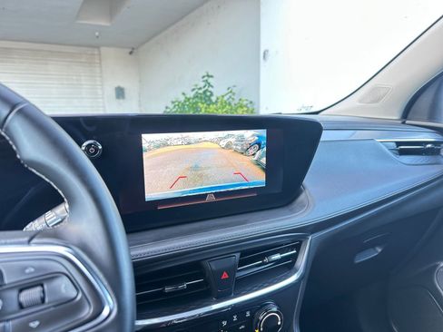 Used 2025 Buick Encore GX Preferred image 17