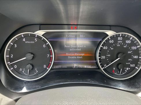 Used 2025 Nissan Sentra SR w/ SR Premium Package FWD image 26