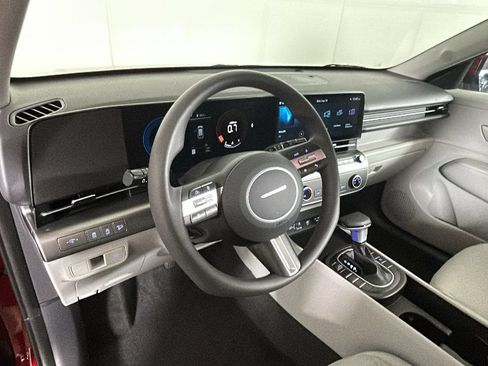 Used 2026 Hyundai Kona SE FWD image 15