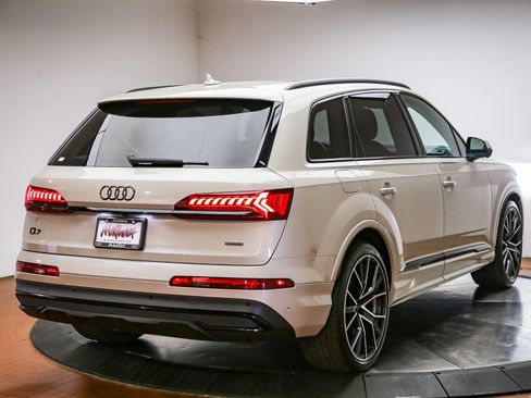 Certified 2023 Audi Q7 3.0T Prestige AWD/4WD image 7