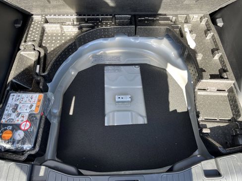 Used 2025 Ford Escape Active w/ Cold Weather Package image 12