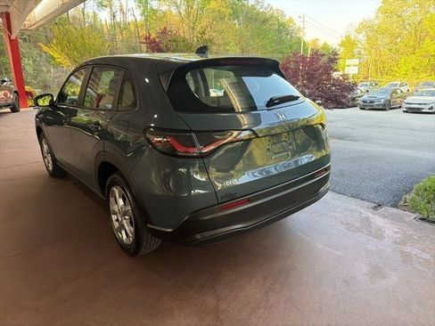 Used 2023 Honda HR-V LX image 10
