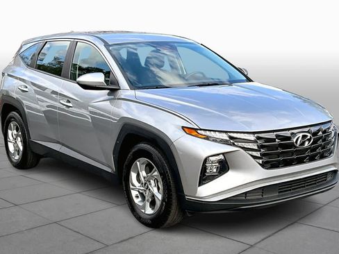 Used 2024 Hyundai Tucson SE image 2