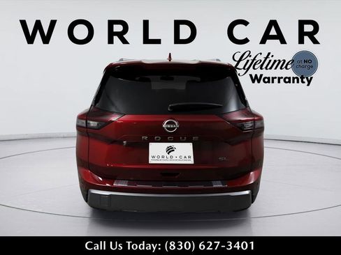 Used 2024 Nissan Rogue SL w/ SL Premium Package FWD image 4