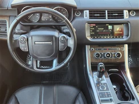 Used 2017 Land Rover Range Rover Sport SE image 15