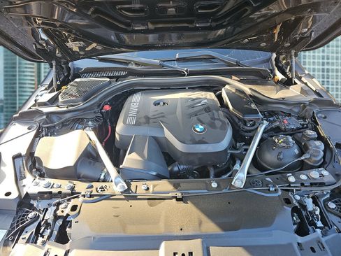 Used 2025 BMW 530i image 6