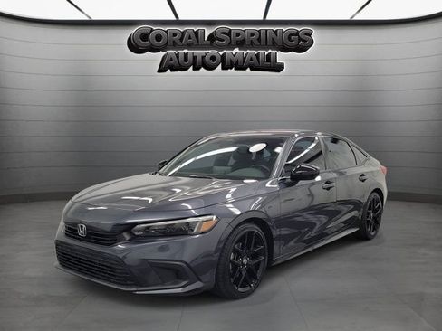 Used 2022 Honda Civic Sport image 3