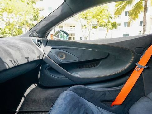 Used 2019 McLaren 600LT RWD image 81