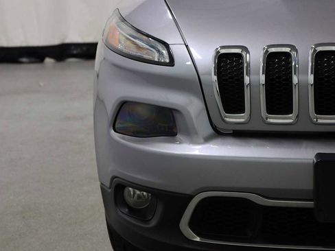 Used 2016 Jeep Cherokee Limited image 15