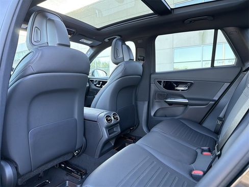 New 2025 Mercedes-Benz GLC 300 4MATIC image 13