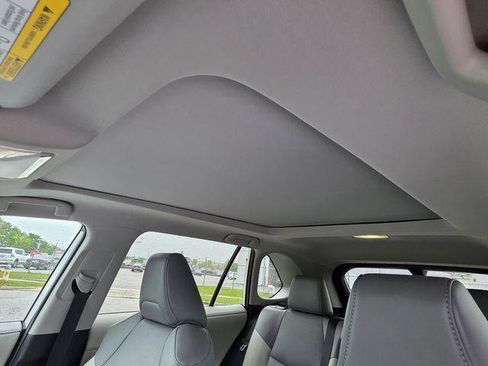Certified 2022 Toyota RAV4 Limited AWD/4WD image 8