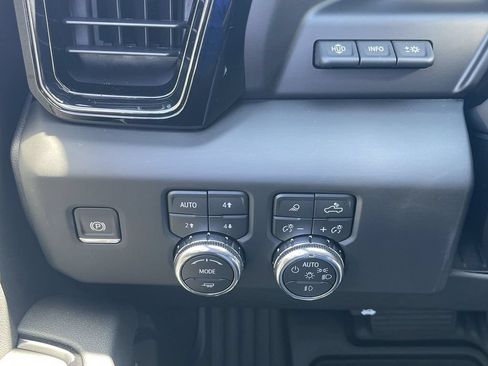 New 2026 GMC Sierra 1500 AT4 w/ AT4 Premium Package AWD/4WD image 18