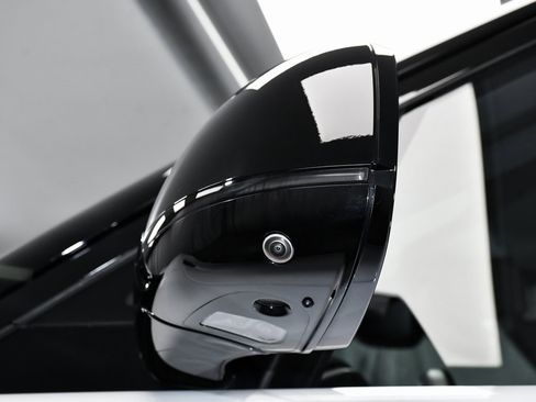 Used 2024 Land Rover Range Rover Sport SE image 81