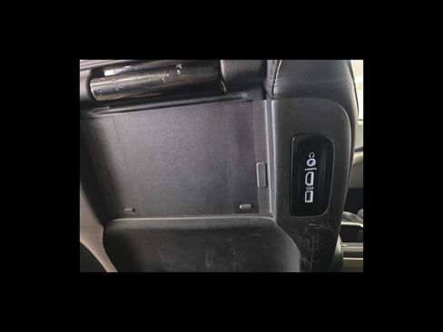 Used 2018 Chrysler Pacifica Touring-L Plus FWD image 26