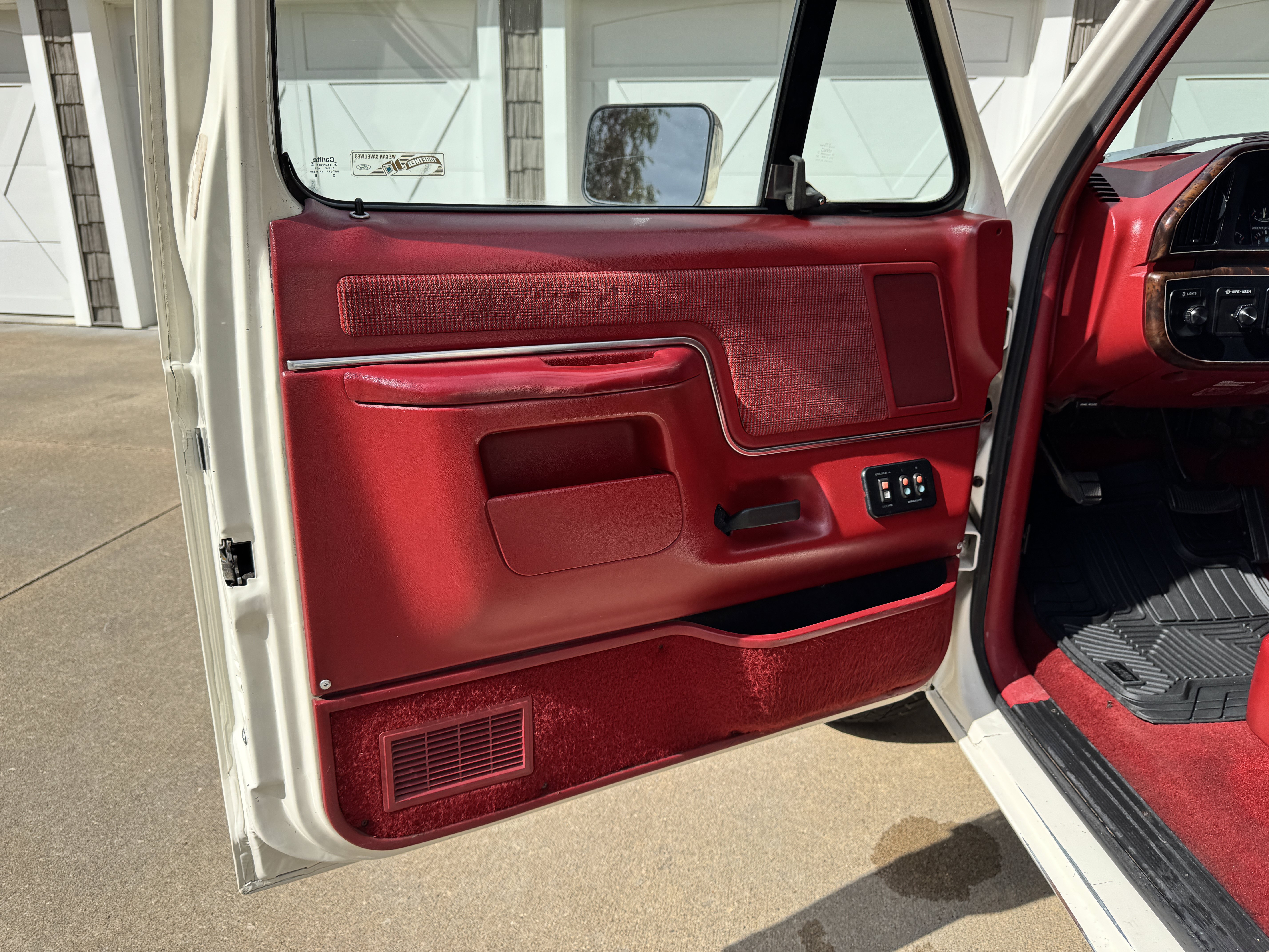 Used 1990 Ford Bronco AWD/4WD image 16