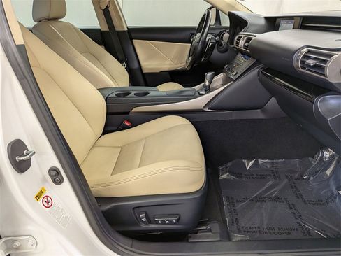 Used 2016 Lexus IS 300 AWD image 33