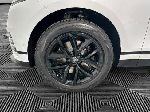 New 2026 Land Rover Range Rover Velar Dynamic SE image 10