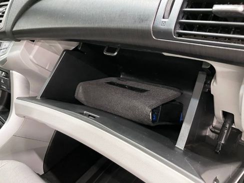 Used 2015 Honda Accord EX-L image 48