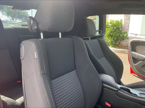 Used 2018 Dodge Challenger R/T w/ Blacktop Package image 7