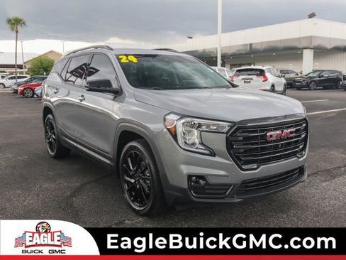 Used 2024 GMC Terrain SLT w/ Infotainment Package II AWD/4WD image 1