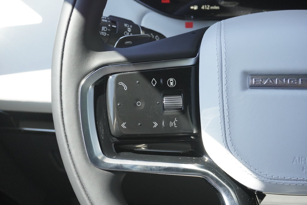 New 2026 Land Rover Range Rover Sport SE AWD/4WD image 12