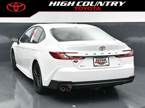 New 2026 Toyota Camry SE image 4