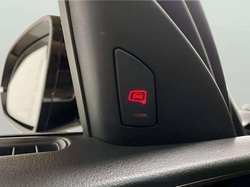 Used 2016 Audi A8 L 4.0T image 38