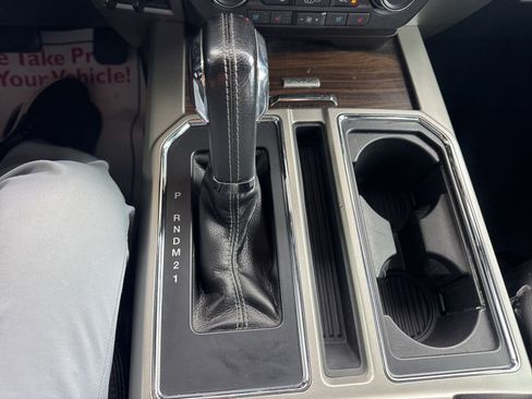 Used 2016 Ford F150 Lariat w/ Equipment Group 501A Mid AWD/4WD image 31