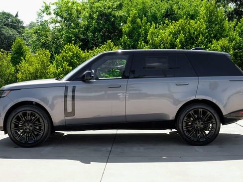 New 2026 Land Rover Range Rover Long Wheelbase SE AWD/4WD image 12