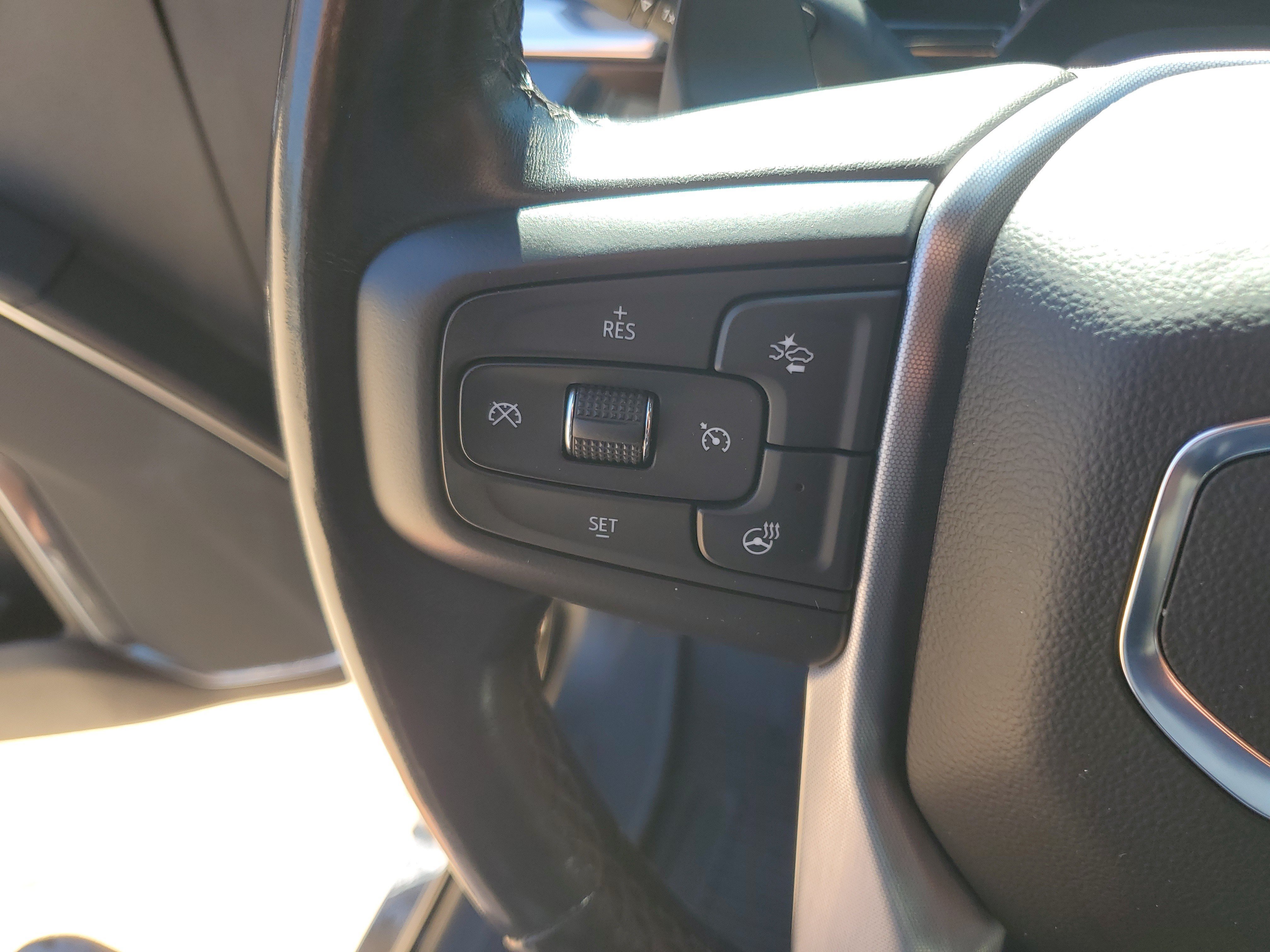 Used 2022 GMC Sierra 1500 SLT w/ SLT Premium Plus Package AWD/4WD image 19