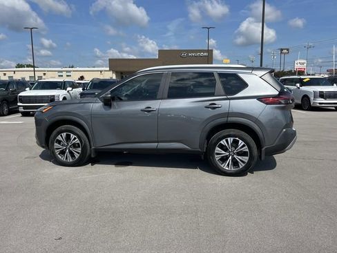 Used 2023 Nissan Rogue SV w/ SV Premium B Package FWD image 8