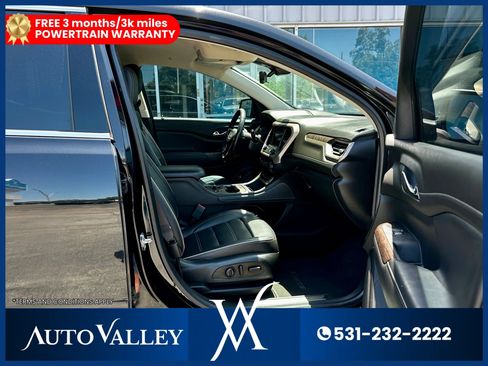 Used 2020 GMC Acadia Denali w/ Technology Package AWD/4WD image 17