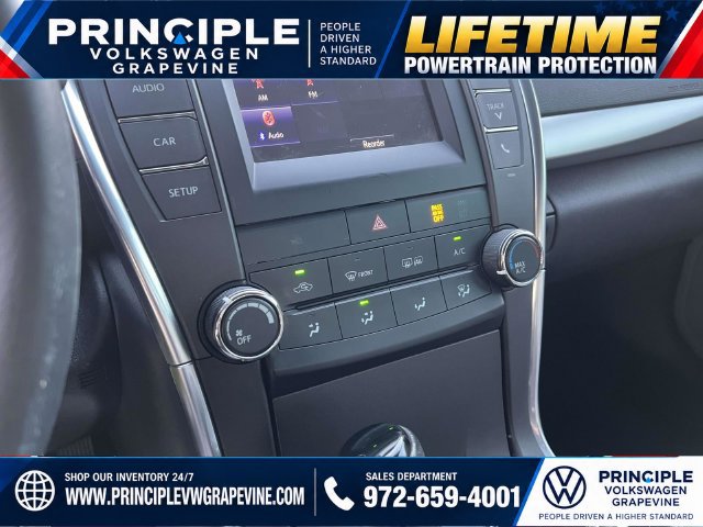 Used 2017 Toyota Camry SE FWD image 19