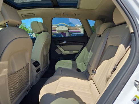 Used 2019 Audi Q5 2.0T Premium w/ Convenience Package AWD/4WD image 11