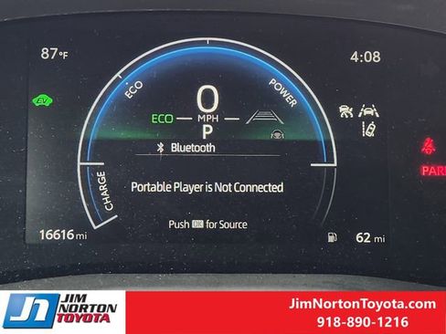 Used 2025 Toyota Camry SE image 18