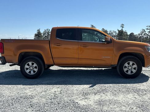 Used 2017 Chevrolet Colorado W/T w/ WT Convenience Package AWD/4WD image 9