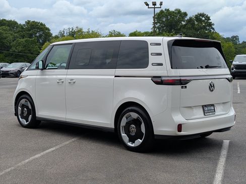 Used 2025 Volkswagen ID. Buzz Pro S RWD image 7