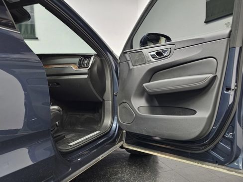 Used 2020 Volvo XC60 T6 Inscription w/ Protection Package Premier AWD/4WD image 37