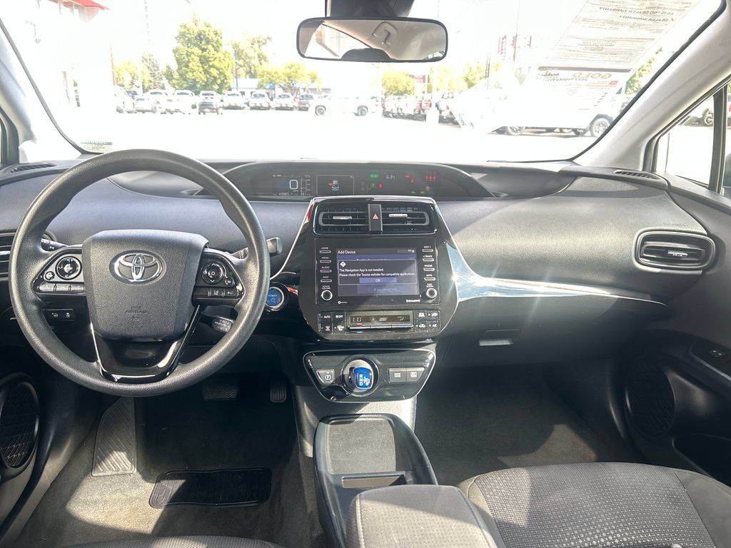 Used 2022 Toyota Prius LE FWD image 13