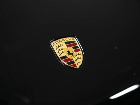 Certified 2026 Porsche Macan AWD/4WD image 17