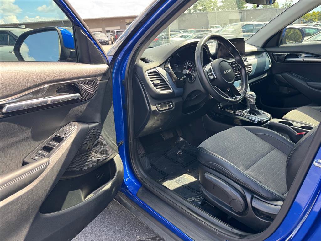 Certified 2022 Kia Seltos S FWD image 14