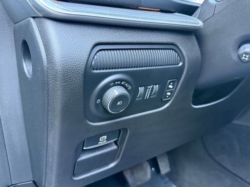 Used 2024 Jeep Wagoneer Series II w/ Flexible Seating Group image 27